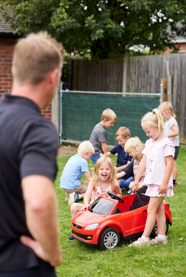 Creche style play and safe supervised child care